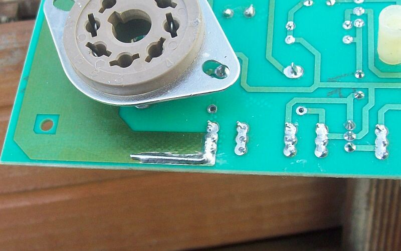 improving the connection at the soldering side